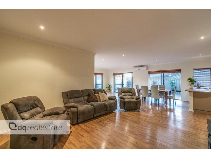 27 Bazille Crescent, Tapping WA 6065