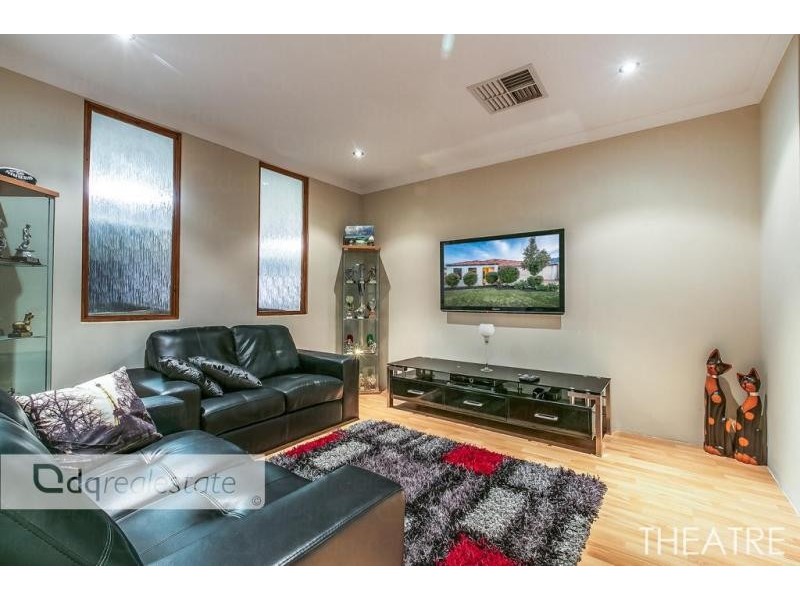 5 Limerick Crescent, Darch WA 6065