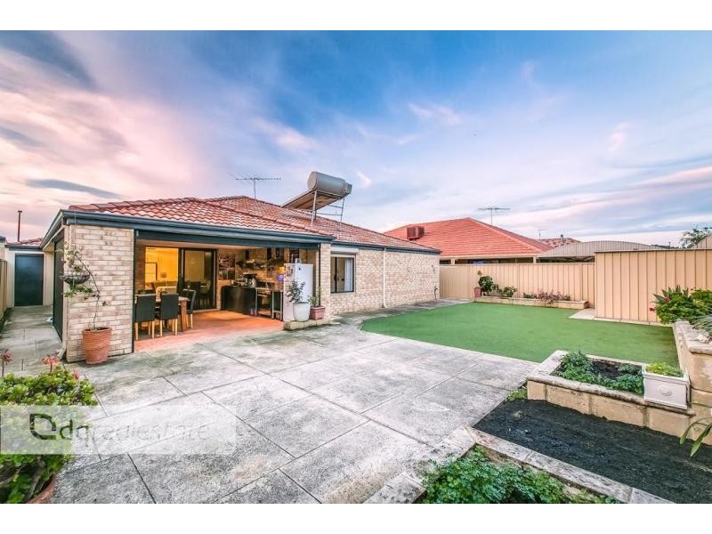 5 Limerick Crescent, Darch WA 6065