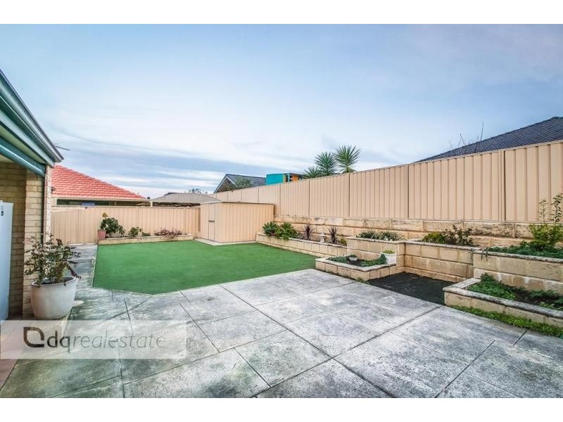 5 Limerick Crescent, Darch WA 6065