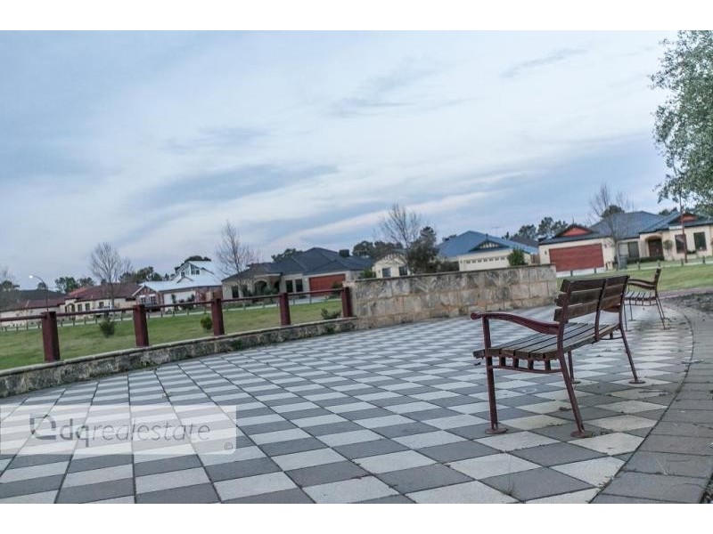 5 Limerick Crescent, Darch WA 6065