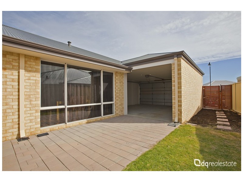 28 Eastman Turn, Tapping WA 6065