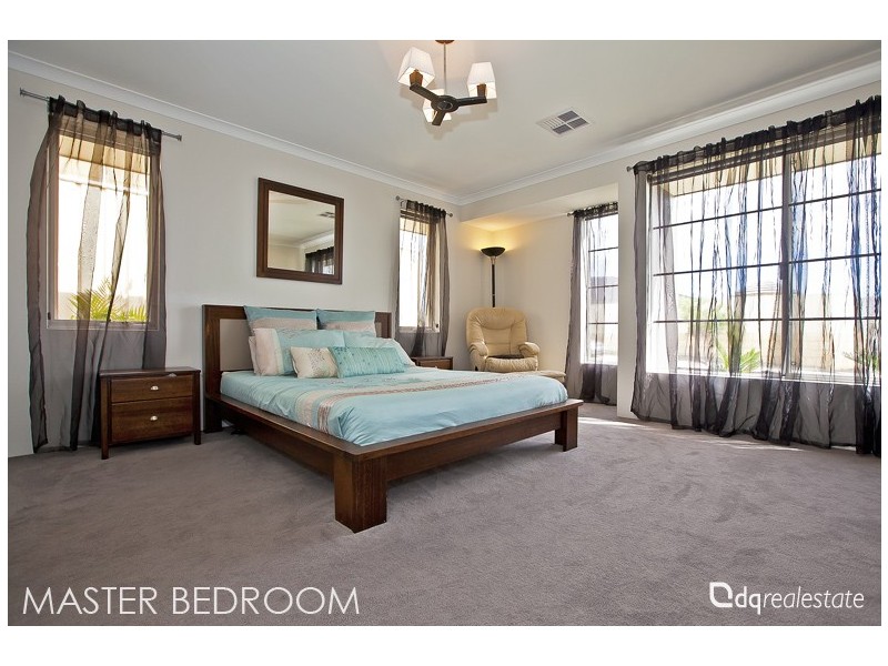 28 Eastman Turn, Tapping WA 6065