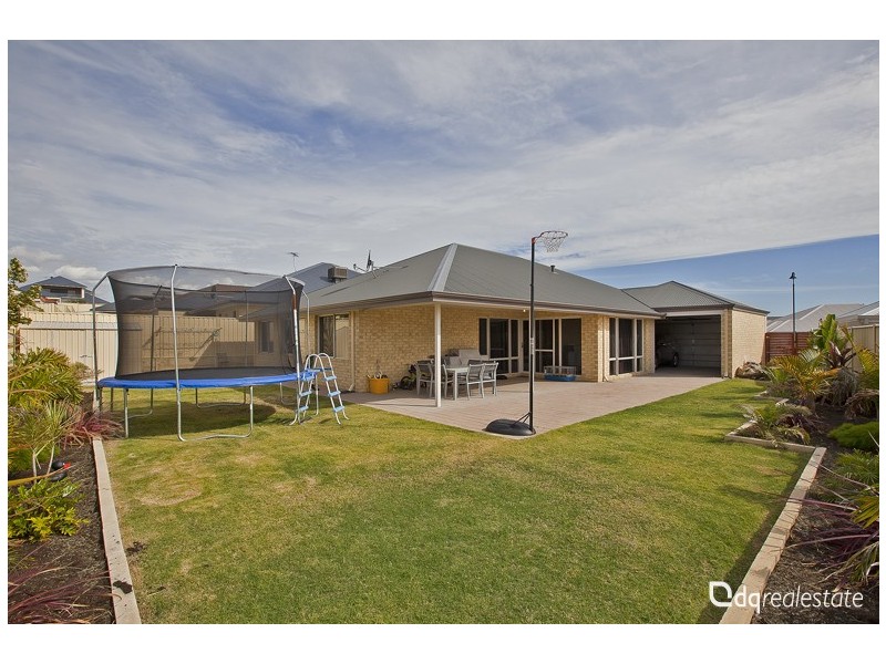 28 Eastman Turn, Tapping WA 6065