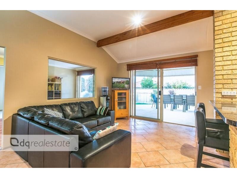 17 Rosebud Court, Landsdale WA 6065