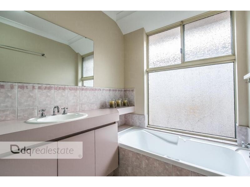 17 Rosebud Court, Landsdale WA 6065