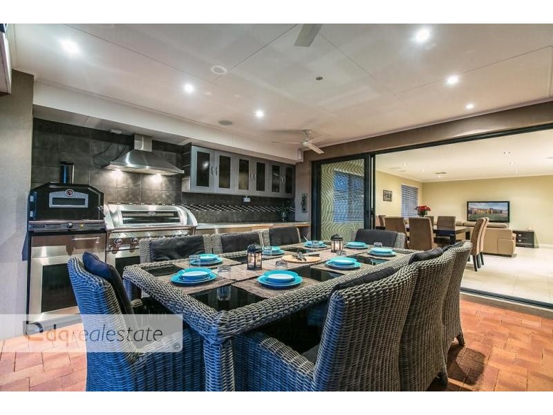 10 Susan Road, Madeley WA 6065