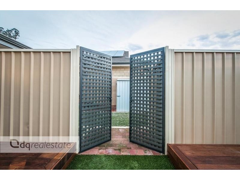 10 Susan Road, Madeley WA 6065