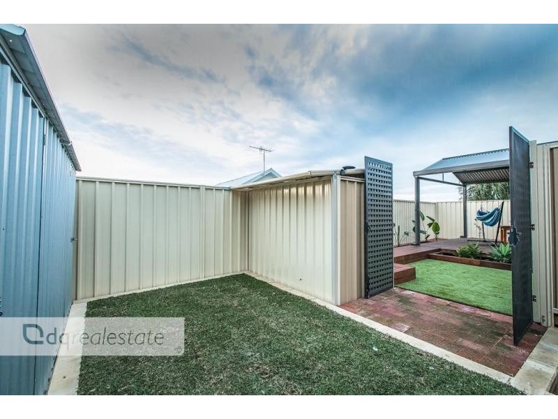 10 Susan Road, Madeley WA 6065