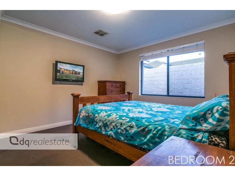 10 Susan Road, Madeley WA 6065