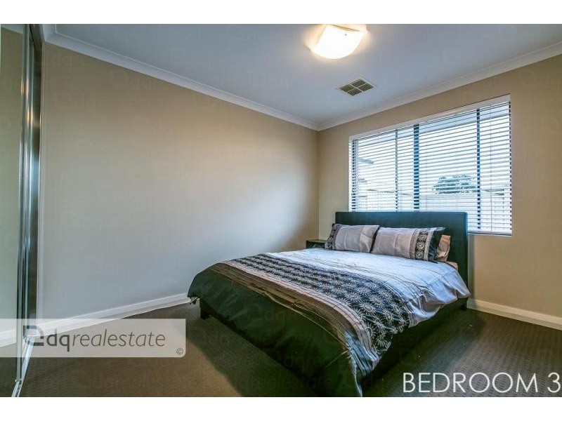 10 Susan Road, Madeley WA 6065