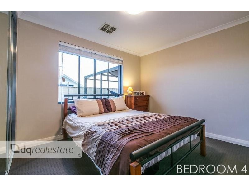 10 Susan Road, Madeley WA 6065