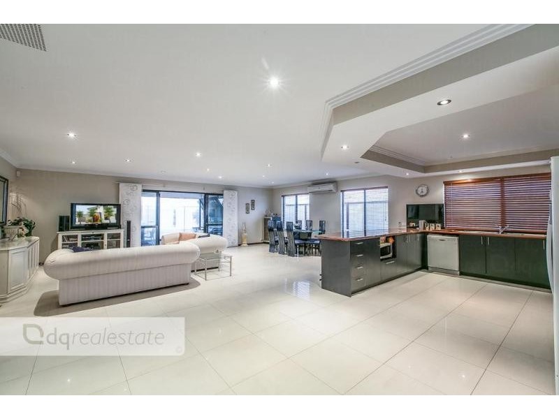 3 Graceland Avenue, Landsdale WA 6065