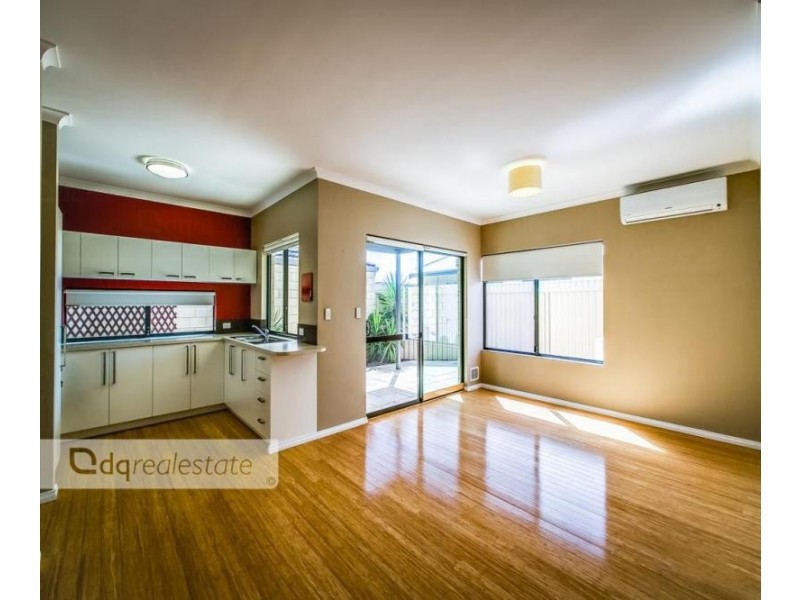 3A Rosinski Cirlce, Tapping WA 6065