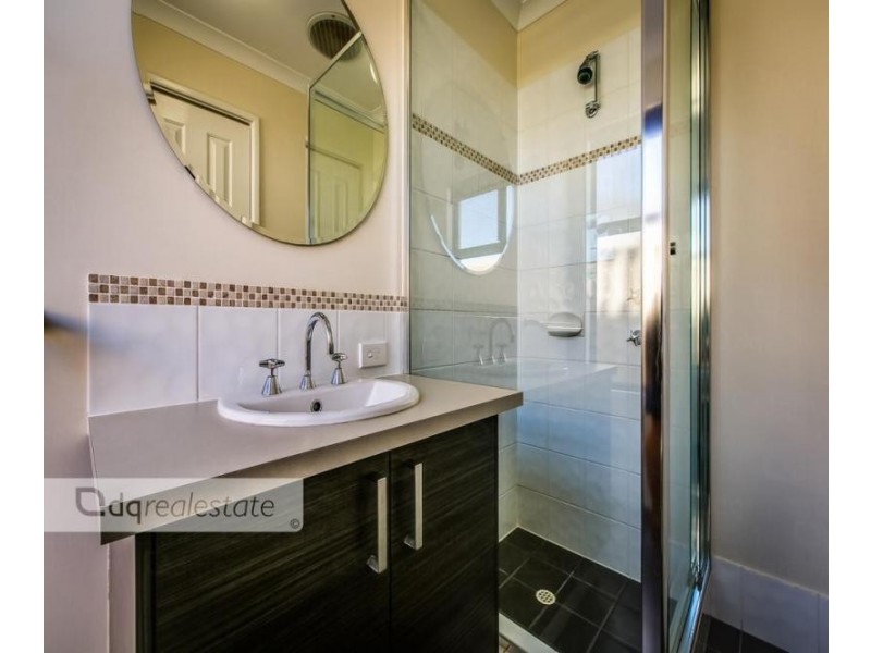 3A Rosinski Cirlce, Tapping WA 6065