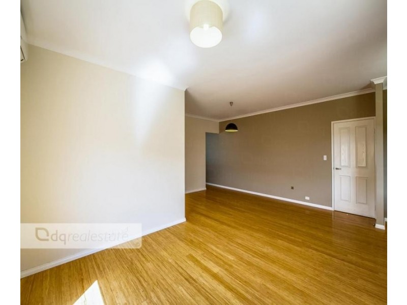 3A Rosinski Cirlce, Tapping WA 6065