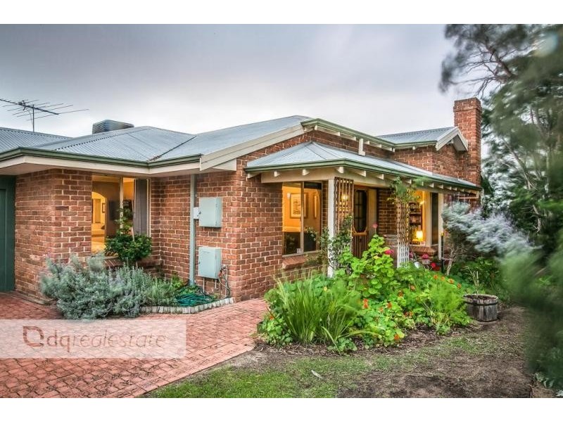 15 Bindoo Rise, Woodvale WA 6026