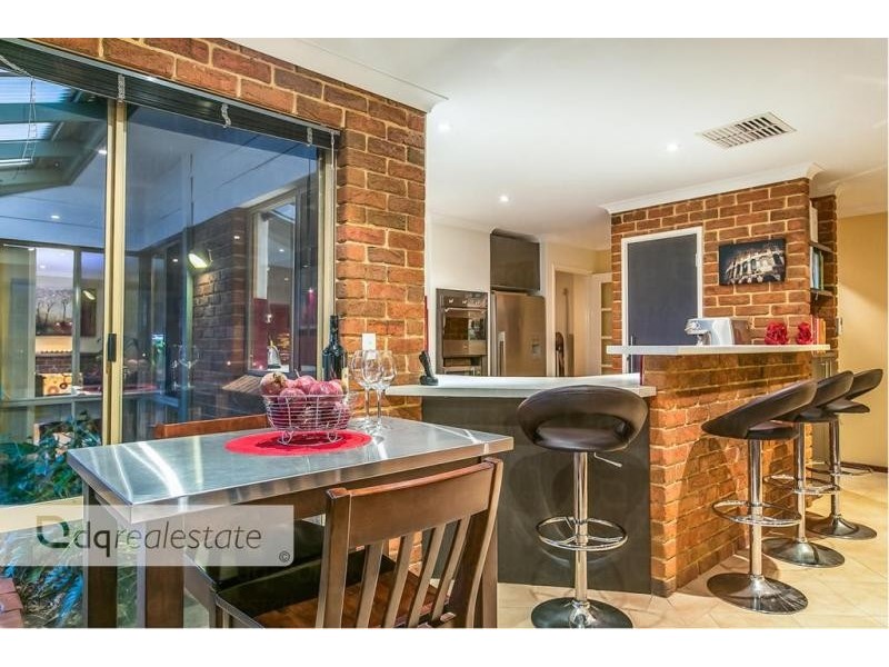 15 Bindoo Rise, Woodvale WA 6026