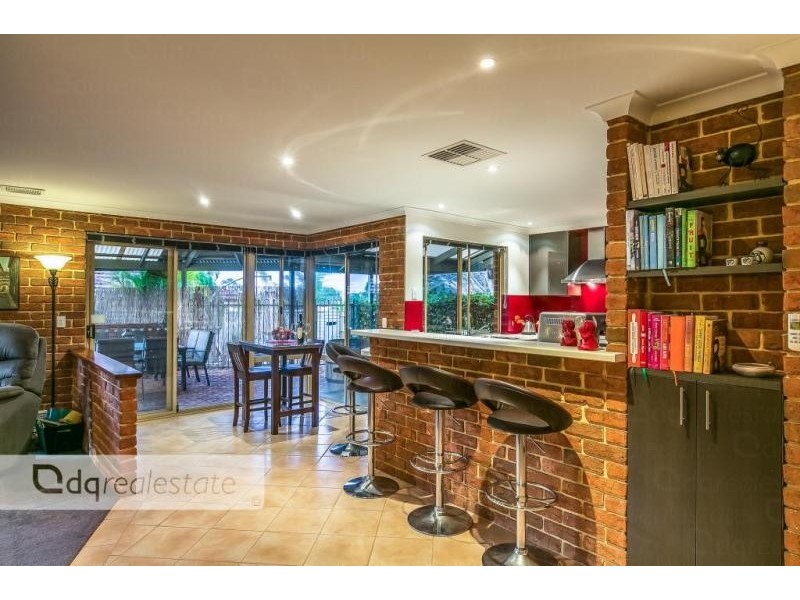 15 Bindoo Rise, Woodvale WA 6026