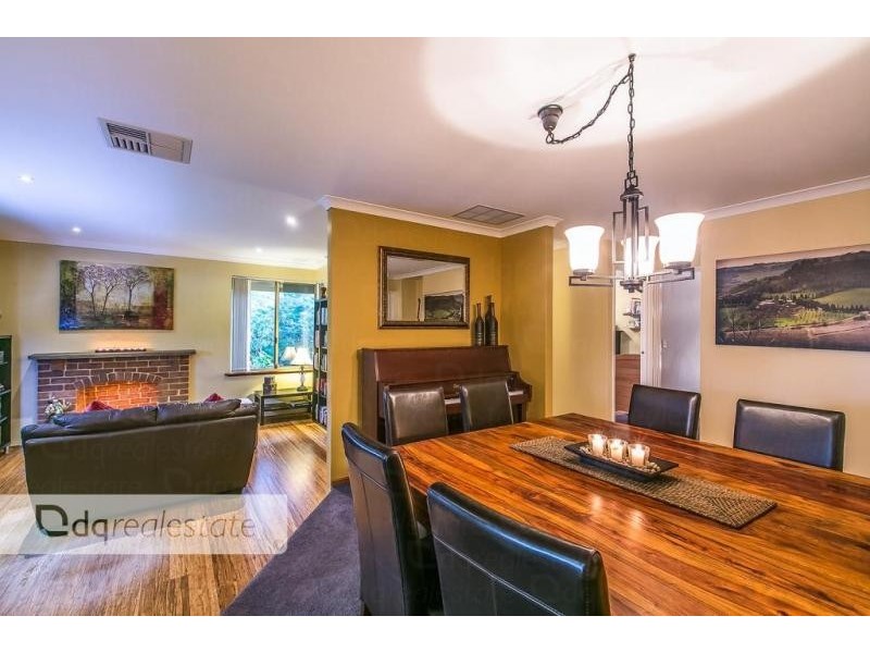 15 Bindoo Rise, Woodvale WA 6026