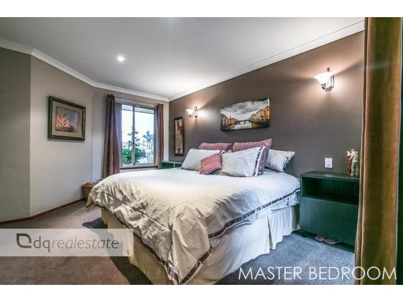 15 Bindoo Rise, Woodvale WA 6026