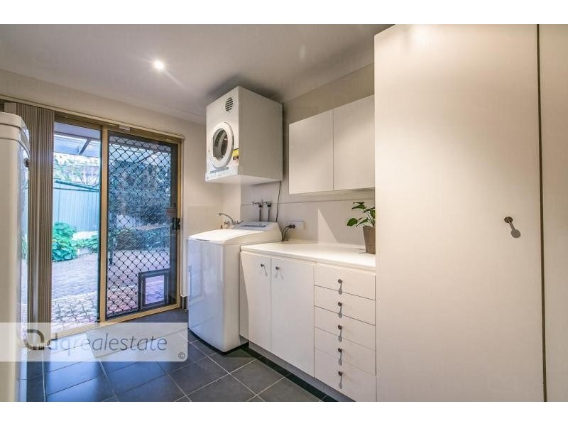 15 Bindoo Rise, Woodvale WA 6026