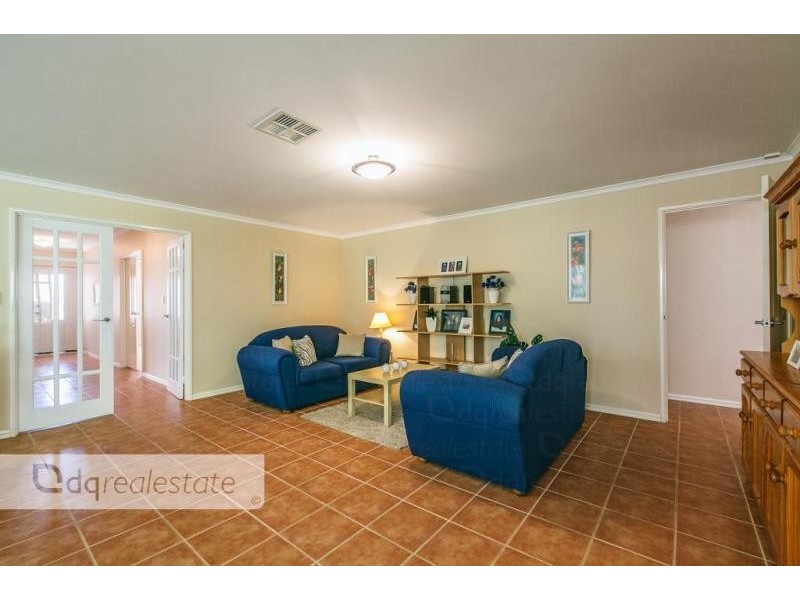 19 Gilbreth Bend, Tapping WA 6065