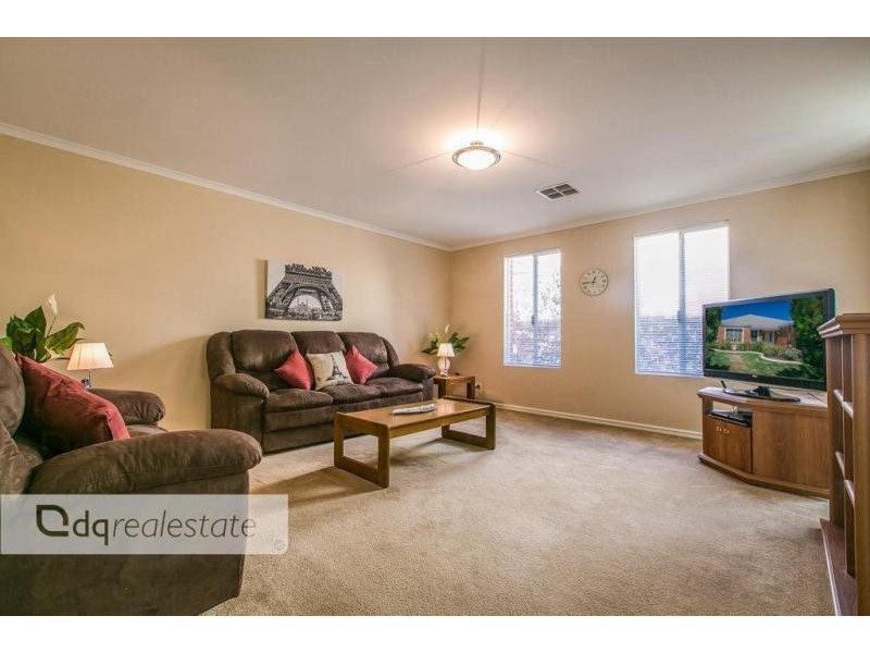 19 Gilbreth Bend, Tapping WA 6065