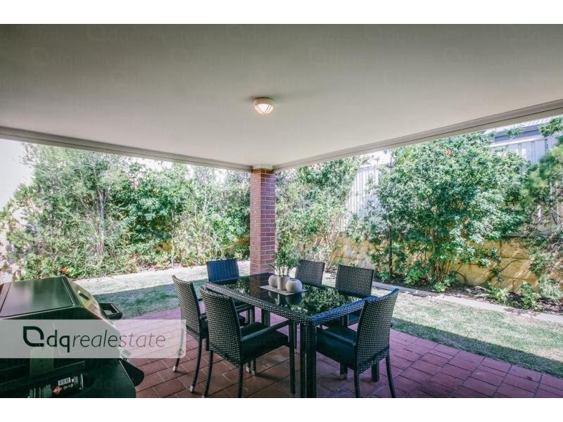 19 Gilbreth Bend, Tapping WA 6065