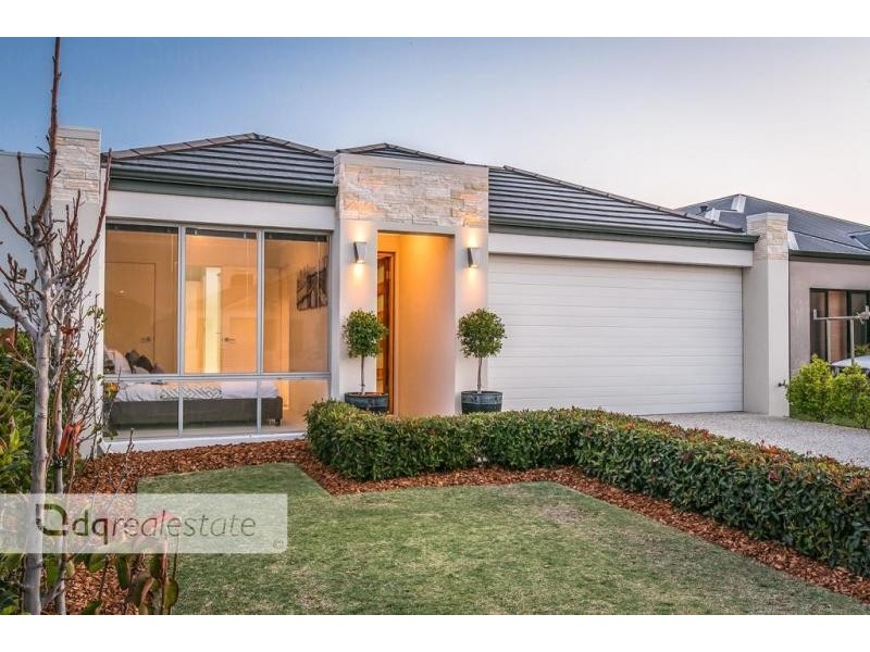 18 Hillsdale Rise, Darch WA 6065