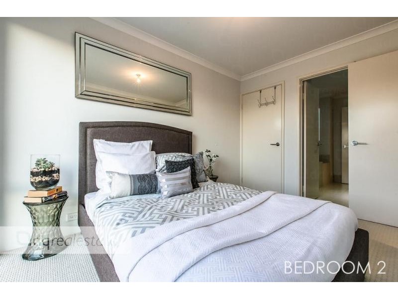 18 Hillsdale Rise, Darch WA 6065