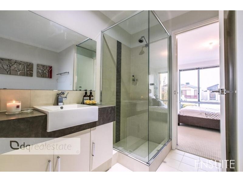 18 Hillsdale Rise, Darch WA 6065