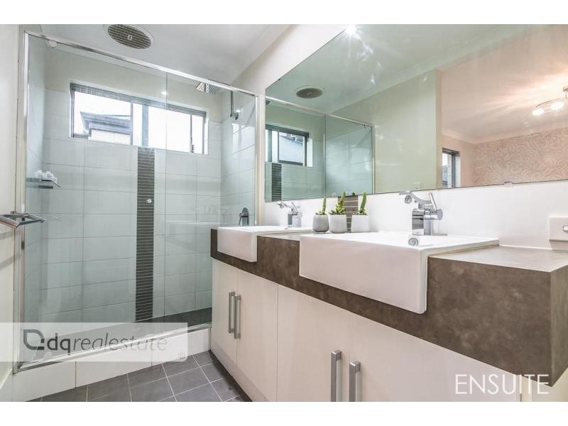 18 Hillsdale Rise, Darch WA 6065