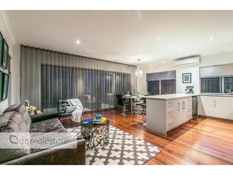 18 Hillsdale Rise, Darch WA 6065