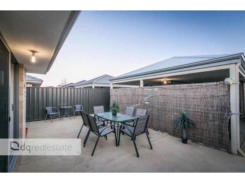 14 Micrantha Way, Banksia Grove WA 6031