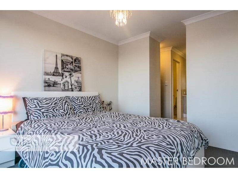 14 Micrantha Way, Banksia Grove WA 6031