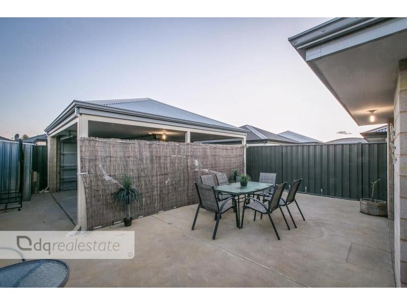 14 Micrantha Way, Banksia Grove WA 6031