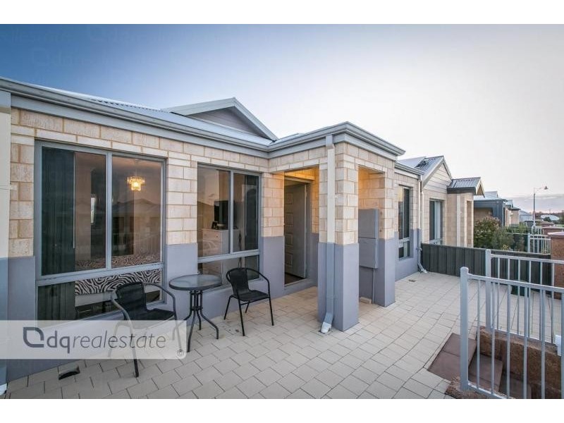 14 Micrantha Way, Banksia Grove WA 6031