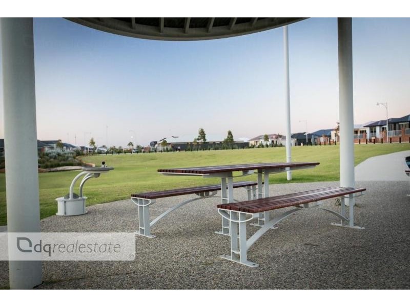 14 Micrantha Way, Banksia Grove WA 6031