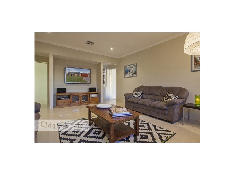 1 Fermoy Link, Darch WA 6065