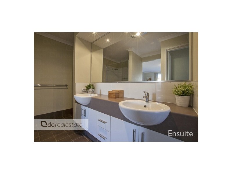 1 Fermoy Link, Darch WA 6065