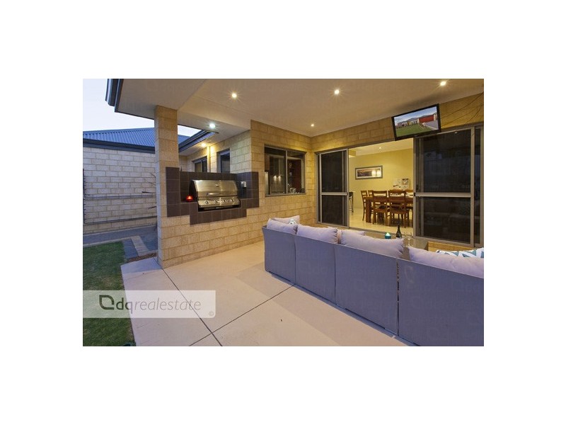 1 Fermoy Link, Darch WA 6065