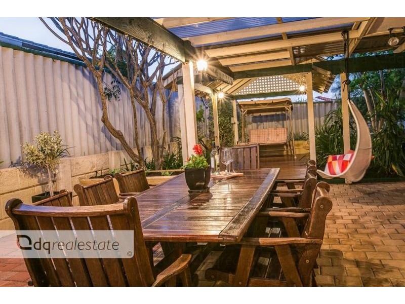 14 Nellie Court, Marangaroo WA 6064