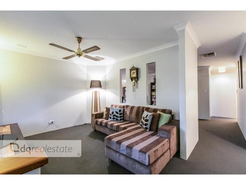 14 Nellie Court, Marangaroo WA 6064