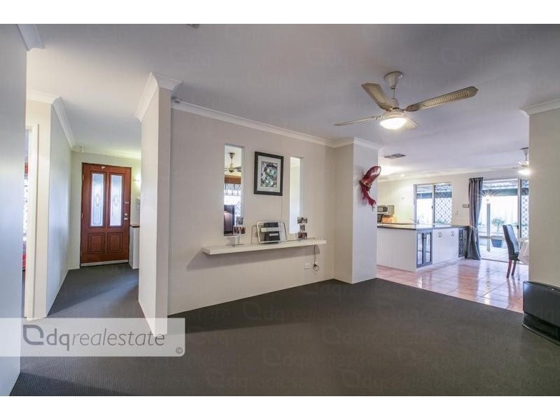 14 Nellie Court, Marangaroo WA 6064