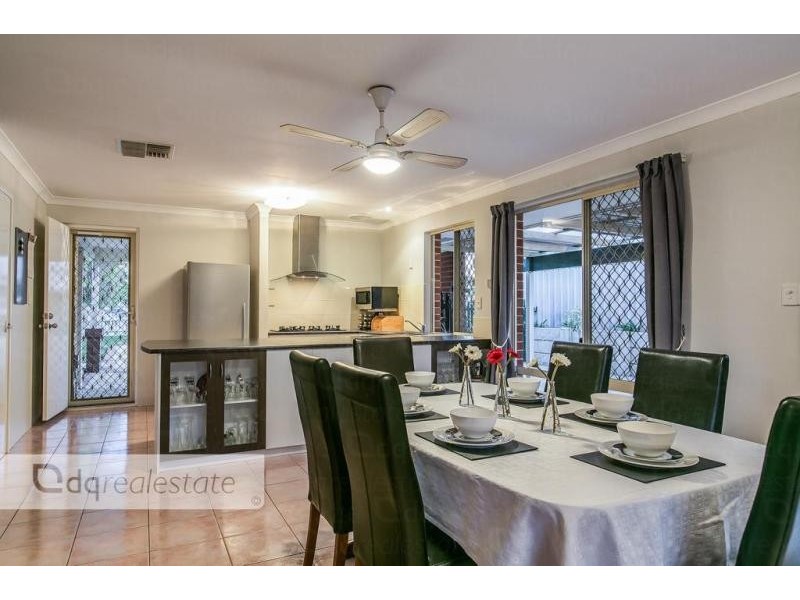 14 Nellie Court, Marangaroo WA 6064