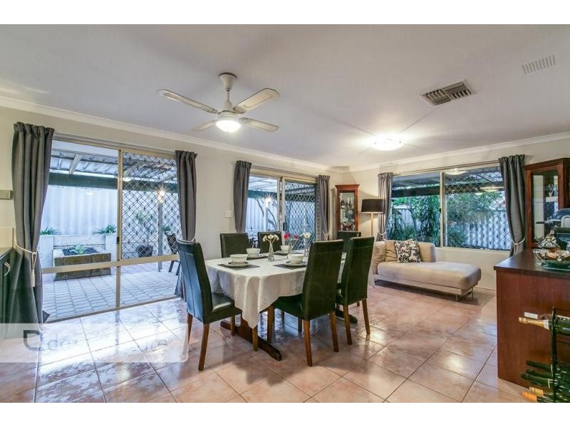 14 Nellie Court, Marangaroo WA 6064
