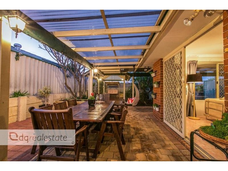 14 Nellie Court, Marangaroo WA 6064