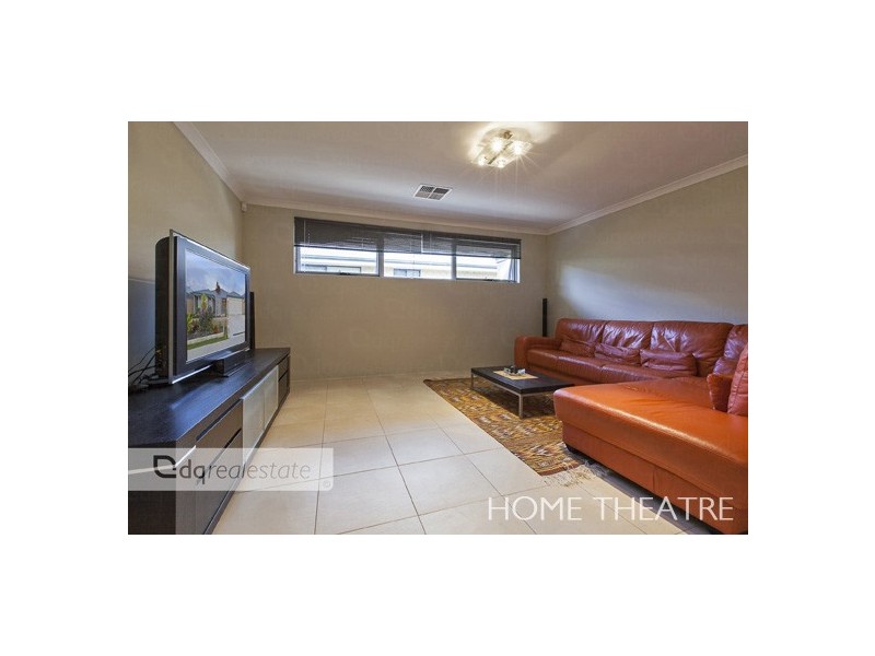 102 Da Vinci Drive, Tapping WA 6065