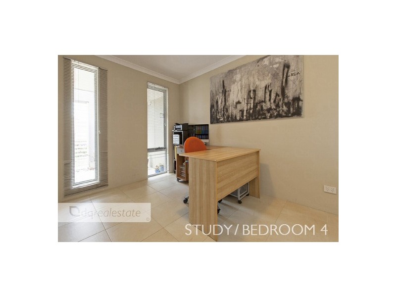 102 Da Vinci Drive, Tapping WA 6065